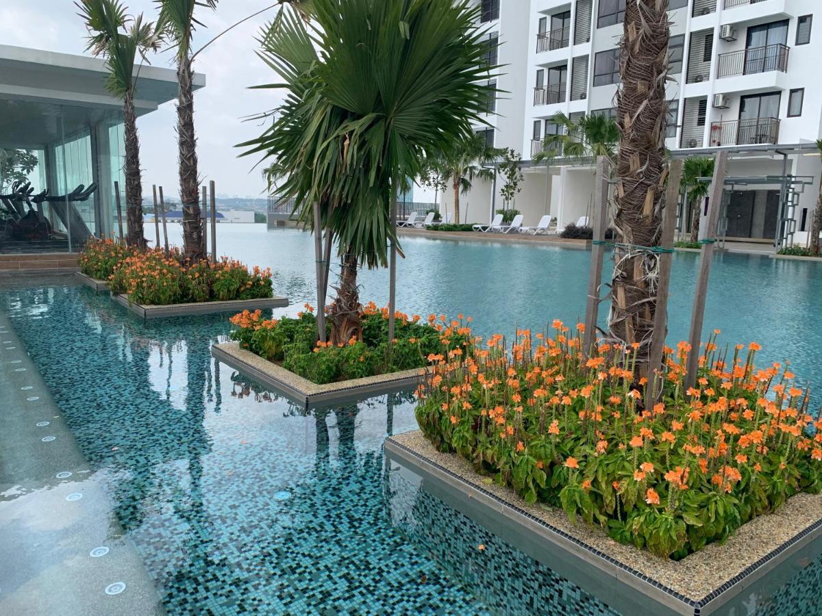 Luxstudio Tiara Imperio Bangi Bagian luar foto
